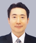 吉村 政穂 氏