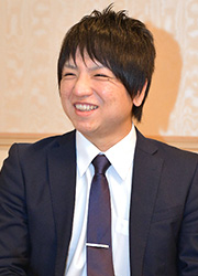 八木 創氏