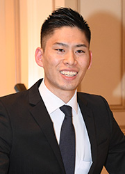 佐藤成晃氏