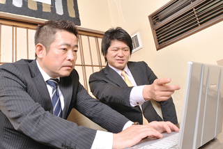 中心屋:斎藤社長(左)
