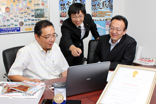 京丸うなぎ:塚本社長(左)