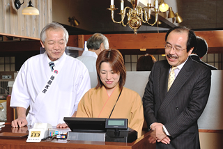 播磨フードサービス:長澤社長(左)