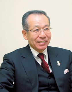 税理士 今仲 清