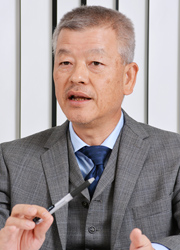 鵜飼誠司・前社長