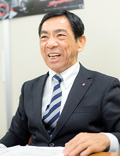 成毛政孝氏