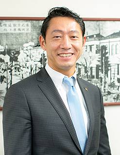 玉寿司4代目　中野里陽平社長