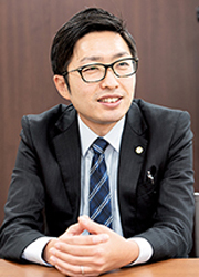 吉田健一税理士