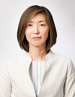 菅原絵美 氏