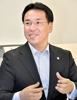 山本清尊 氏