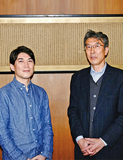 小川頼之氏と柴﨑王陽氏(左)