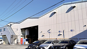 東京都瑞穂町にある本社工場