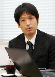 安池真司主任