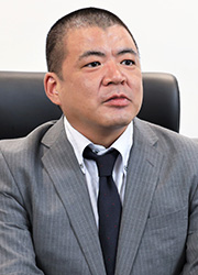 高田 勇氏