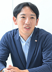 岡崎将一氏