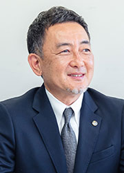 林裕昭氏