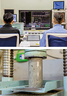 (上)出荷管理ディスプレーを常時チェック、(下)耐圧試験機で品質検査