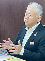 安田健一理事長