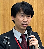 岩井委員長