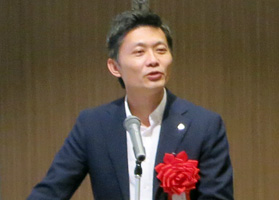 新井山 靖会員