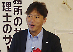望月慎一郎会員