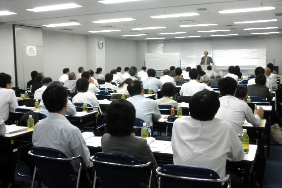 近畿税理士会認定研修「平成26年度税制改正　政令対応版」を実施しました