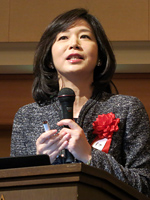 伊藤聡子氏