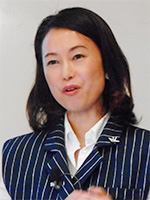 浅井千華子氏