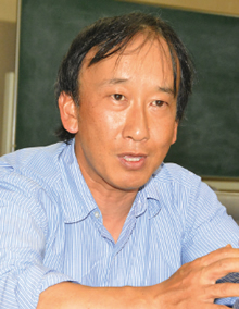 室賀和之 課長