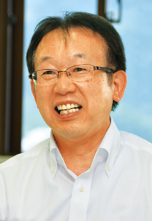 細峪康則 課長
