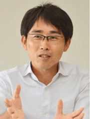 仲 哲司 次長
