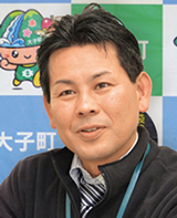 皆川敦史　課長補佐