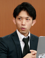 中原義人 氏