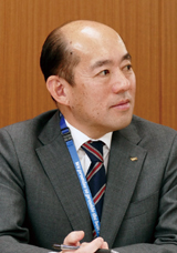 司会)本誌編集人 飛鷹 聡
