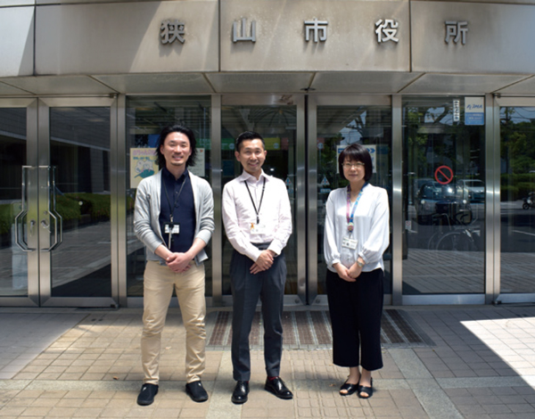 写真左から藤田主査、松尾主査、中島主査