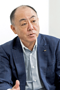 本誌編集委員・吉澤