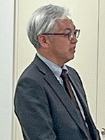 加賀美支店長