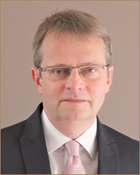 Prof. Dr. Klaus Henselmann クラウス・ヘンゼルマン博士 Prof. Dr. Klaus Henselmann クラウス・ヘンゼルマン博士