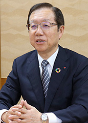 笹島律夫氏