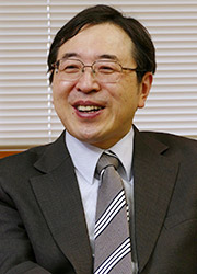 家森信善氏