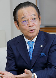TKC全国会会長 坂本孝司