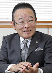 坂本孝司全国会会長