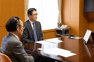 伊藤豊金融庁長官が「TKC FOCUSシリーズ」を視聴！