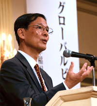 早稲田大学大学院教授 青山慶二