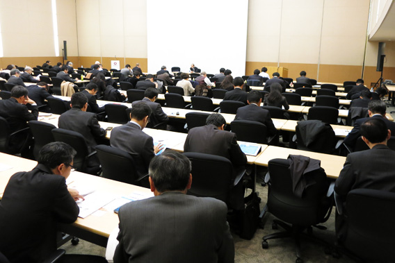 TKC会員を対象に「平成26年度税制改正研修会」を開催しました