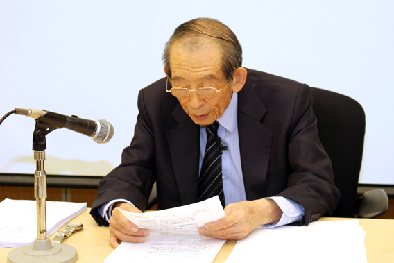 平川忠雄氏