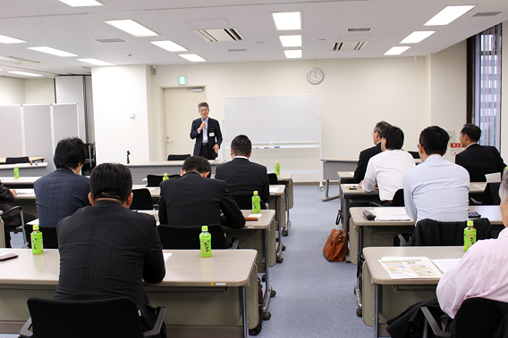 日本政策金融公庫新宿支店と情報交換会