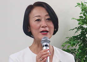 三浦嘉奈子氏